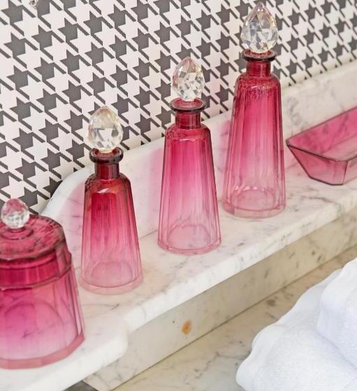 مبيت وإفطار La Devinie