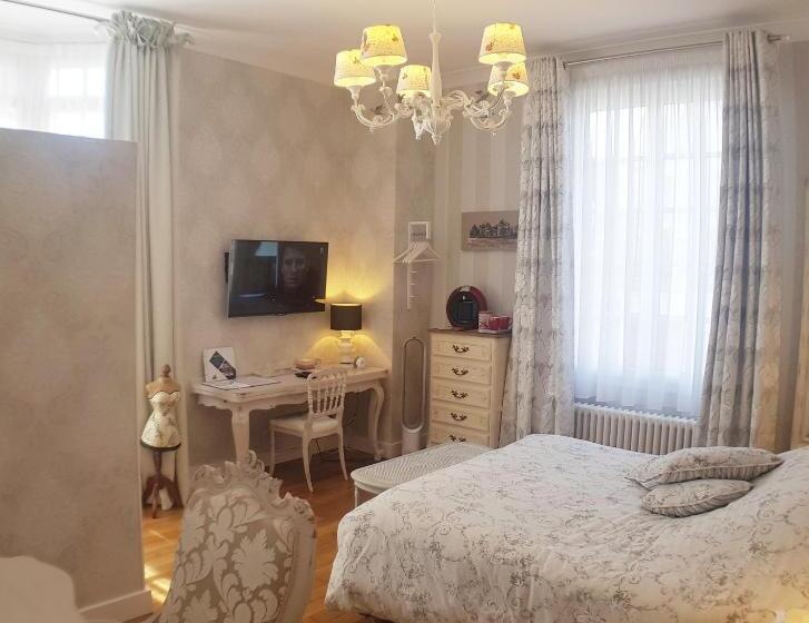 Aamiaismajoitus (B&B) La Porte De Bretagne