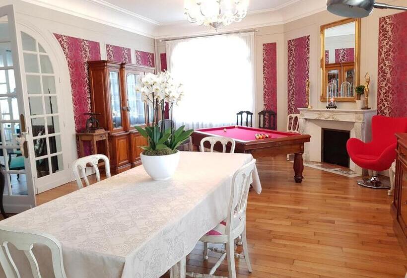 Aamiaismajoitus (B&B) La Porte De Bretagne