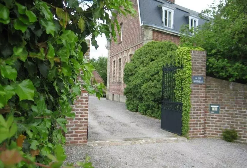 ベッドアンドブレックファースト Le Clos Boutenelle