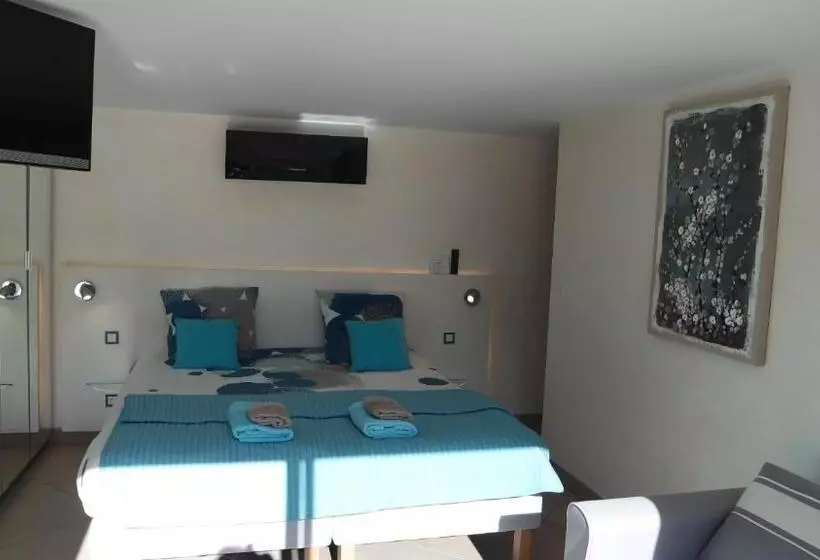 Aamiaismajoitus (B&B) Villa Perle De La Mer