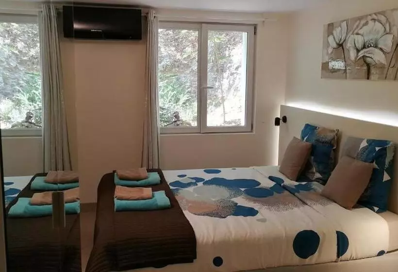 Aamiaismajoitus (B&B) Villa Perle De La Mer