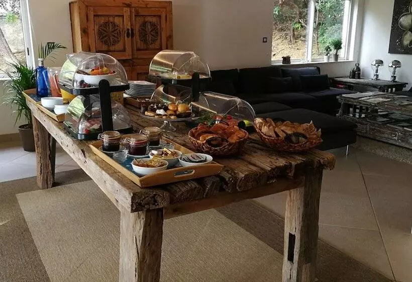 Aamiaismajoitus (B&B) Villa Perle De La Mer