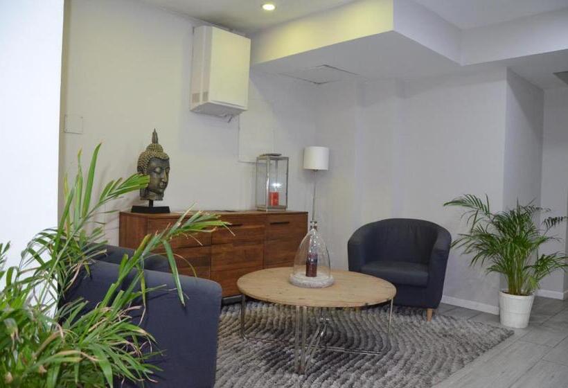 Boutique Urban Madrid Serrano