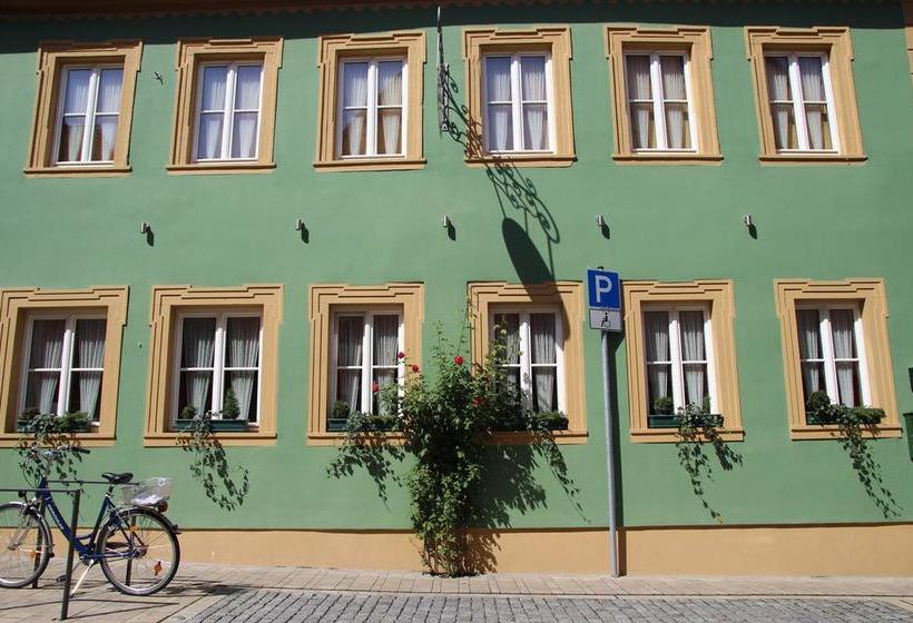 Belle Vue - Das Hotel..