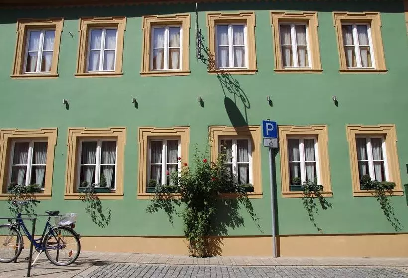 Belle Vue - Das Hotel..