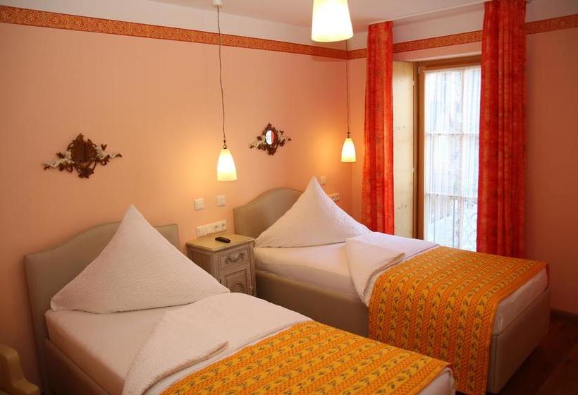 Belle Vue - Das Hotel..