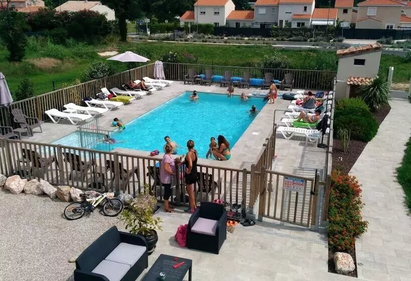 هتل Bleu Azur