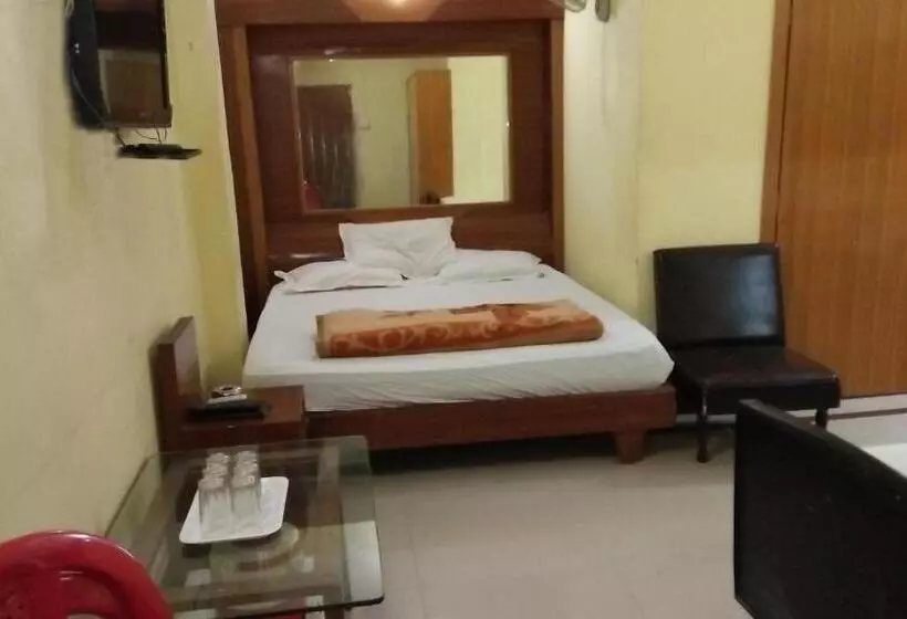 Hotel Dolphin