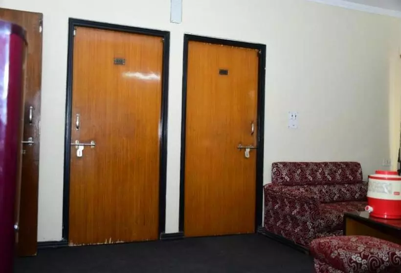 Hotel Dolphin
