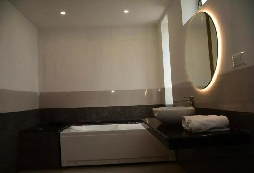 Hotel Dolphin