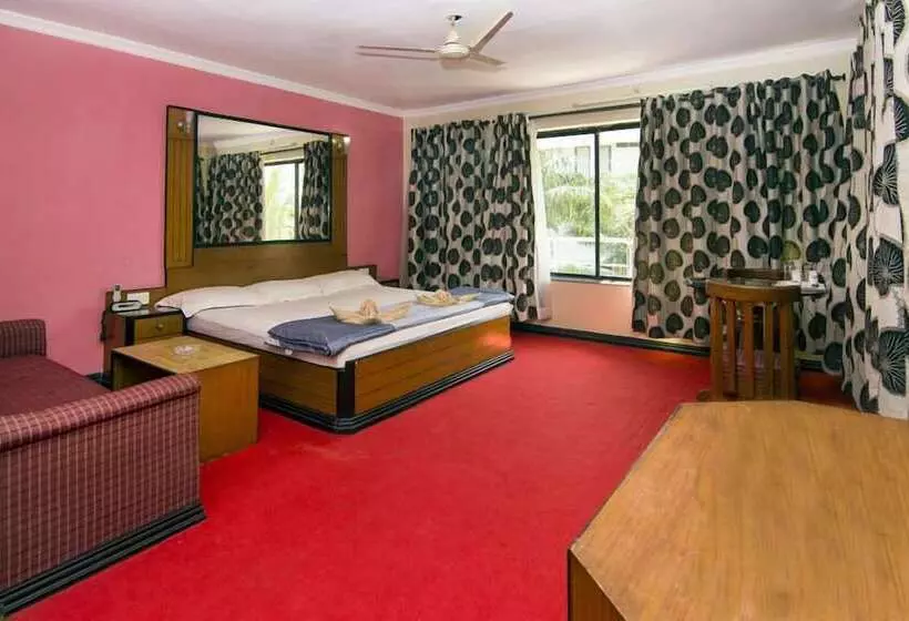 Hotel Dolphin