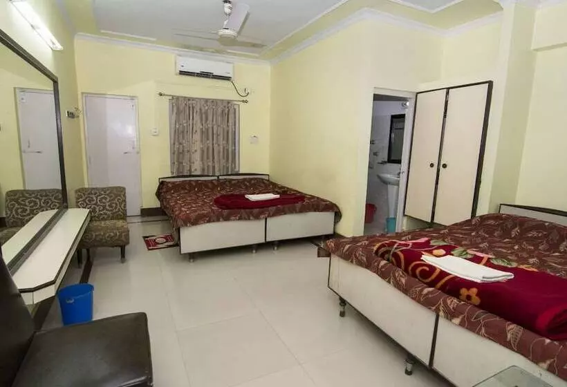 Hotel Dolphin