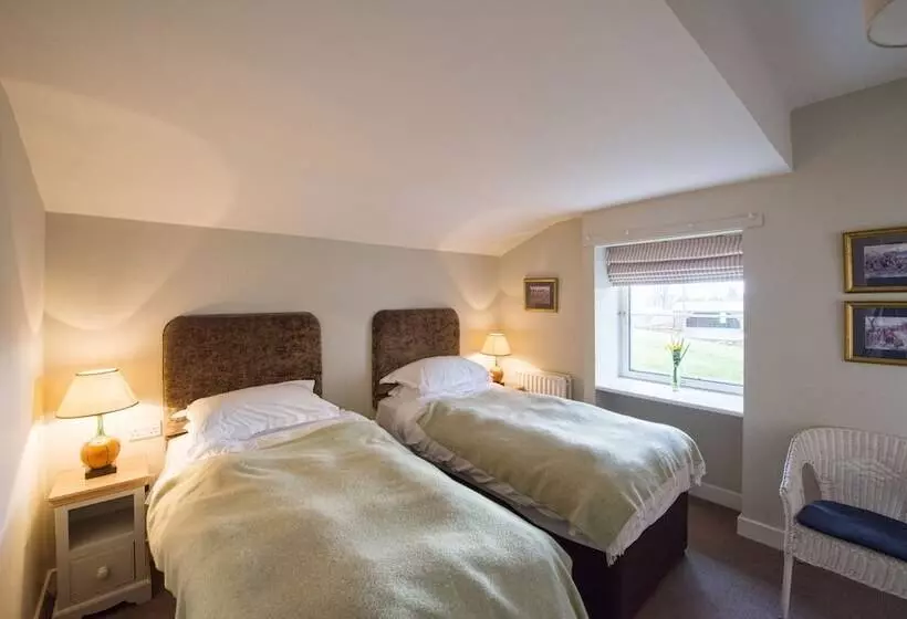 Hotelli Douneside House