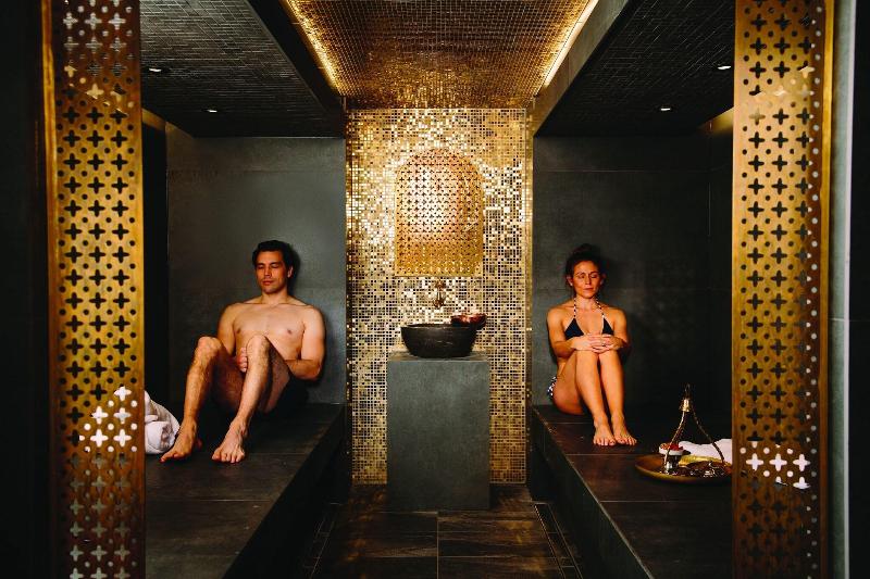 Отель Hepburn Spa Retreat