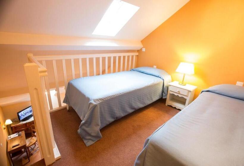 Отель La Villa Fleurie