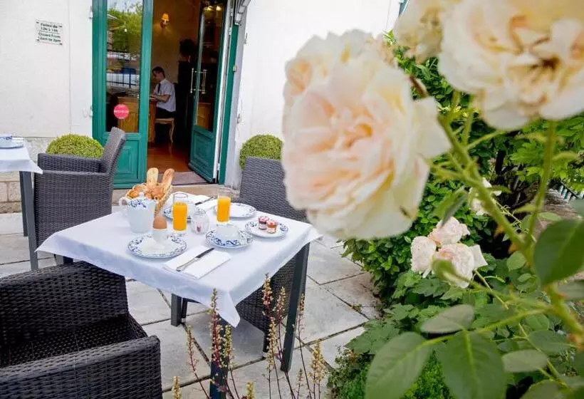 Hotel La Villa Fleurie