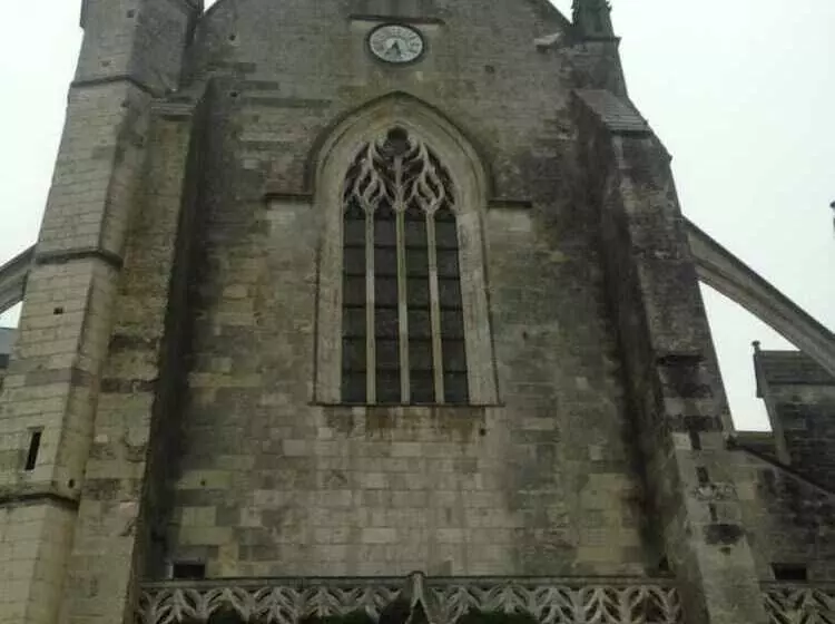 ホテル Notre Dame