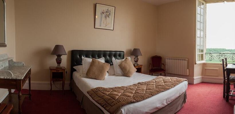 فندق Raymond Vii