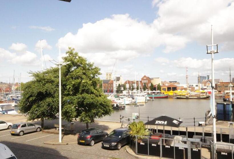 Marina Water View Apartment