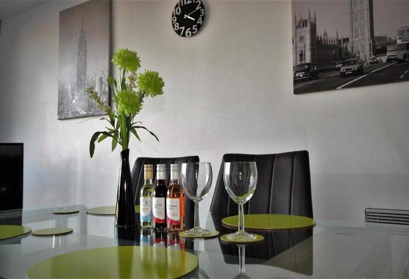 Marina Water View Apartment