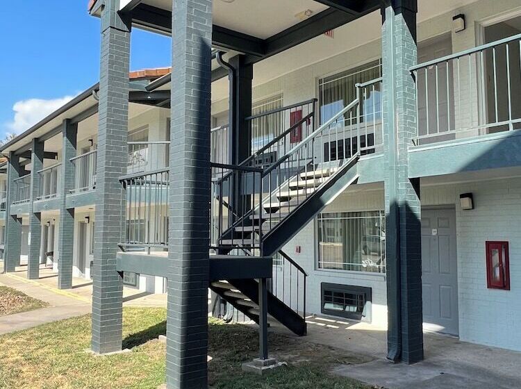 モーテル Relax Inn