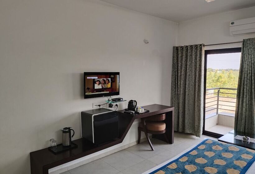 ペンション Sapphero Resorts A Unit Of Shri Sai Hospitality