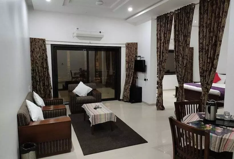 Majatalo Sapphero Resorts A Unit Of Shri Sai Hospitality