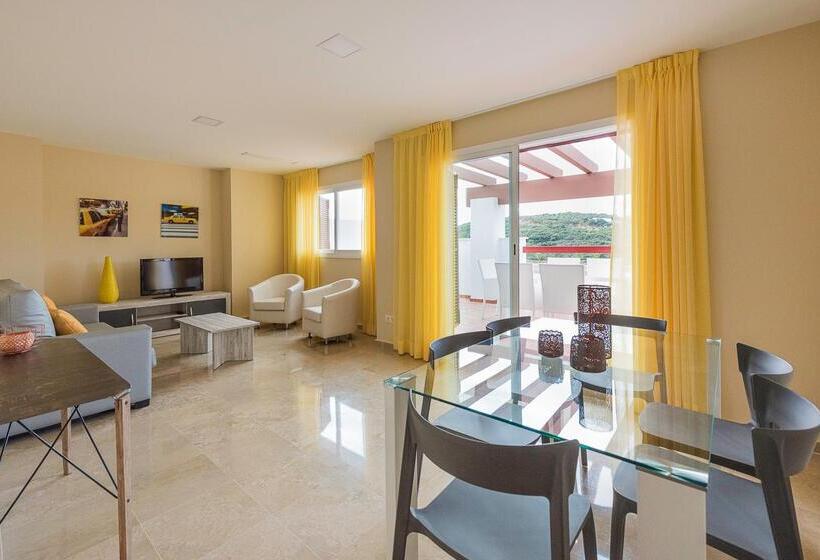 Albayt Nueva Alcaidesa Apartments