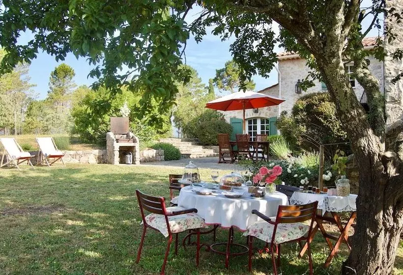 Aamiaismajoitus (B&B) Bergerie Des Suanes