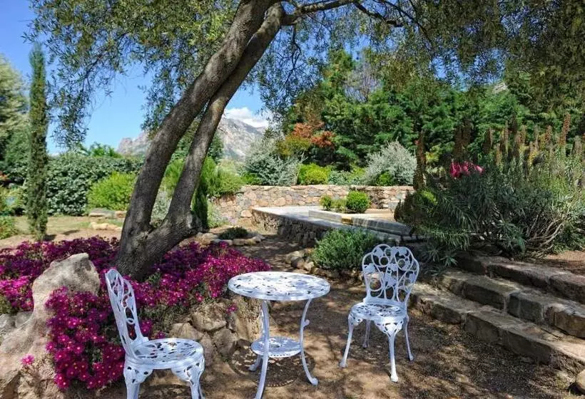 تختخواب و صبحانه Chambre D'hôtes Domaine Pero Longo
