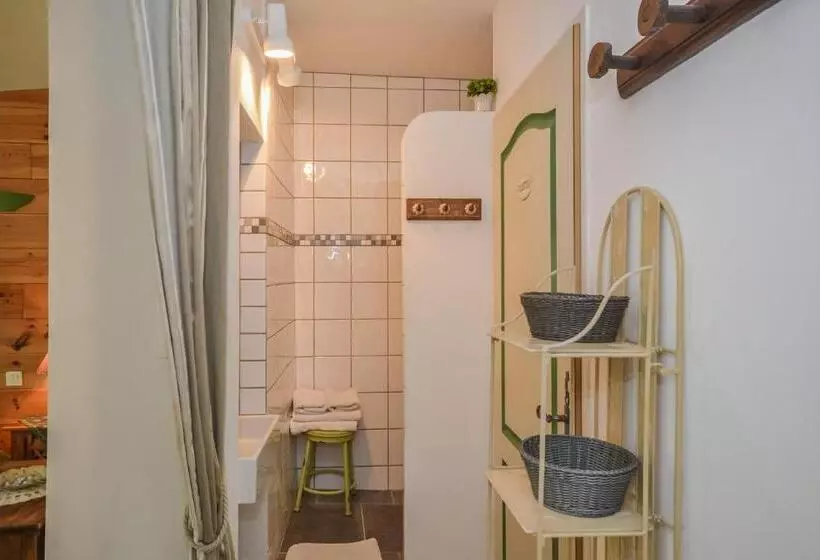 ベッドアンドブレックファースト Chambres D Hôtes Le Colombier