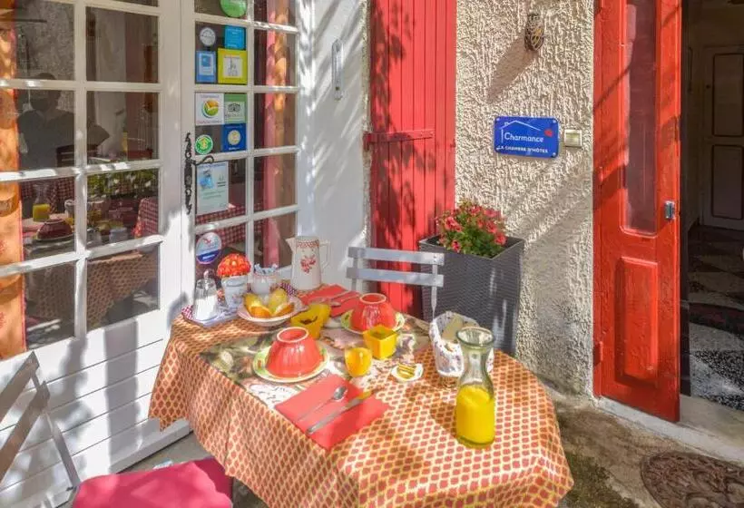 ベッドアンドブレックファースト Chambres D Hôtes Le Colombier