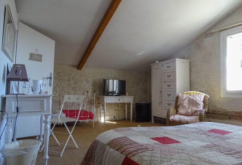 مبيت وإفطار Clos St Pierre De Fraisse