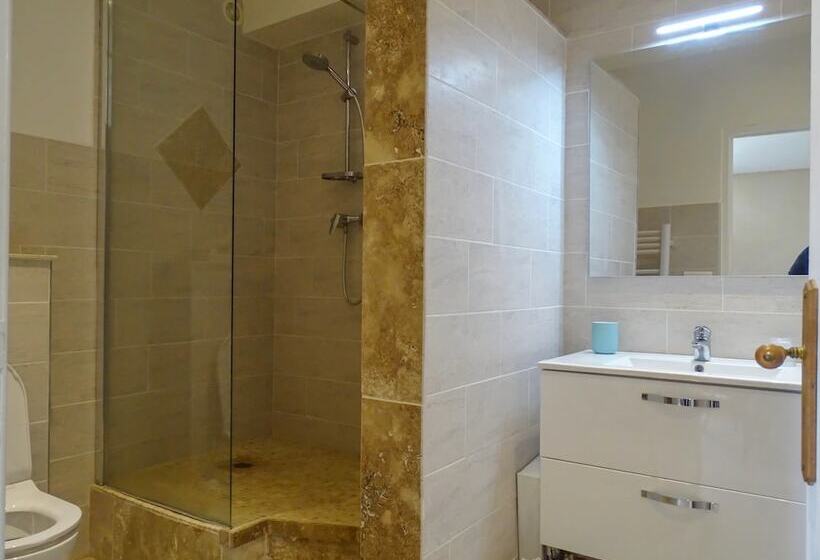 مبيت وإفطار Clos St Pierre De Fraisse