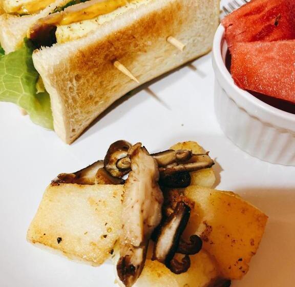 تختخواب و صبحانه Provence Homestay