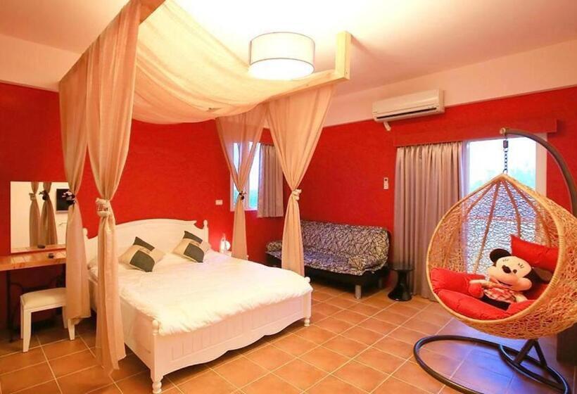 تختخواب و صبحانه Provence Homestay