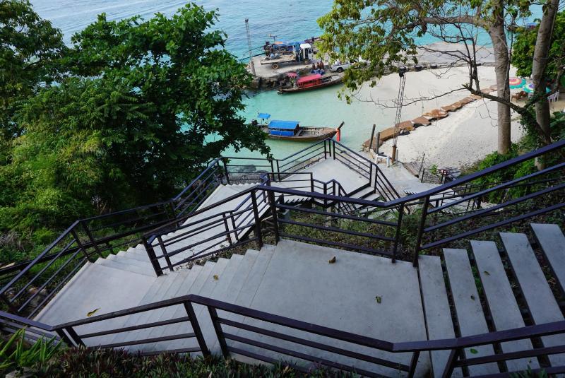 Hip Seaview Resort @ Phi Phi