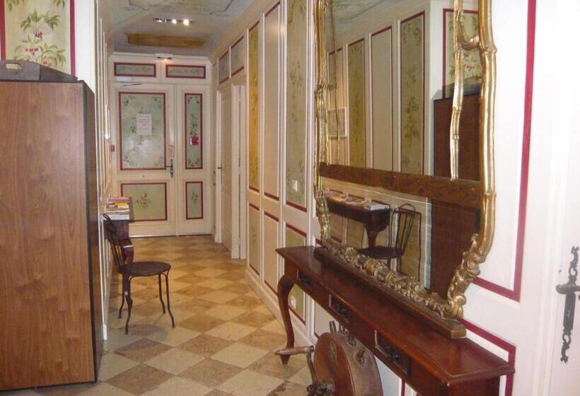 酒店 Auberge De Correns