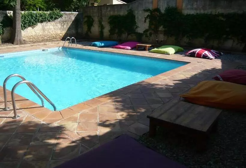 ホテル Auberge De Correns