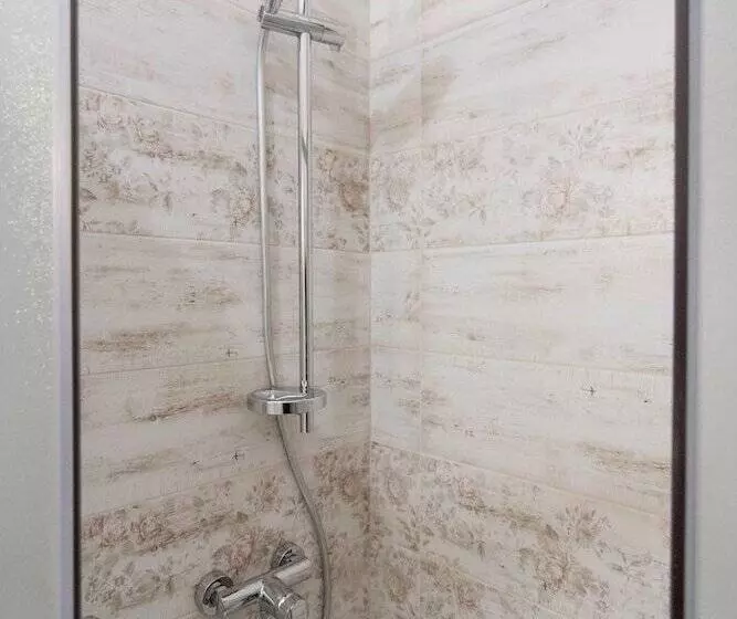 هتل Bunin Suites