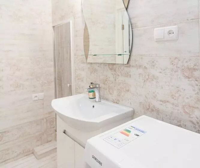 هتل Bunin Suites