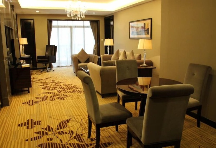 Country Garden Phoenix Hotel Yunfu