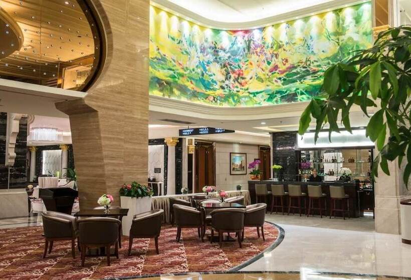 Country Garden Phoenix Hotel Yunfu