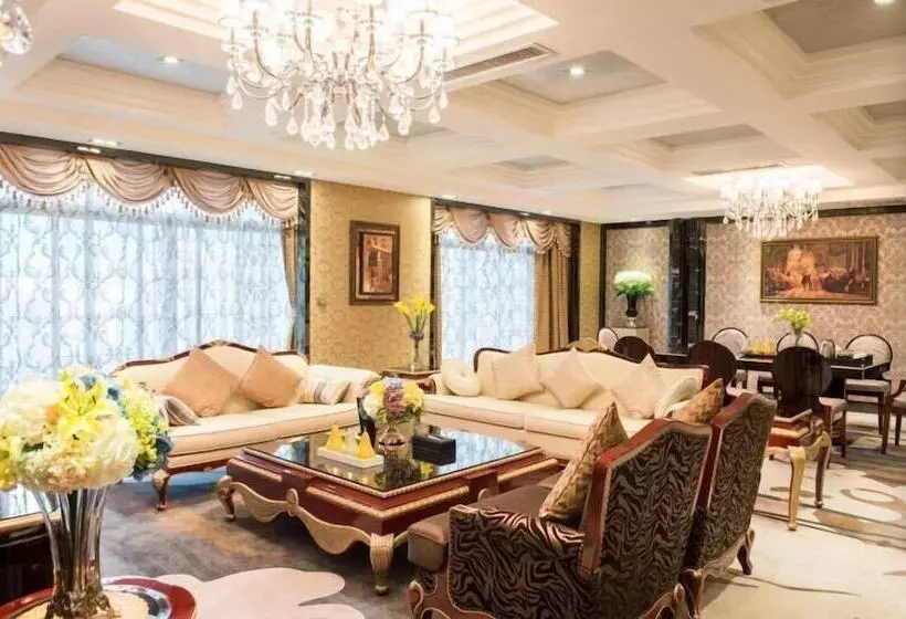 Country Garden Phoenix Hotel Yunfu