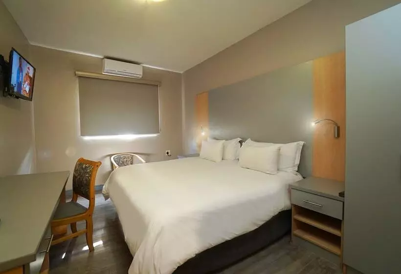 Inani Hotel Gallagher