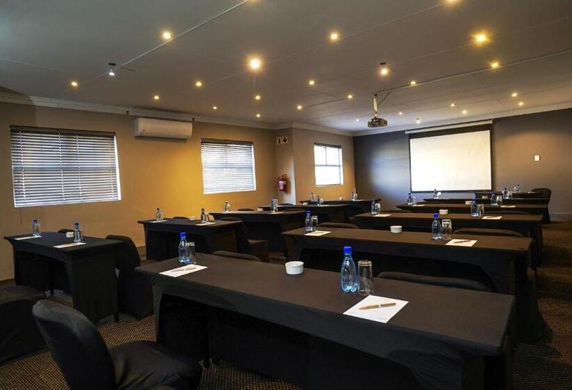 Inani Hotel Gallagher