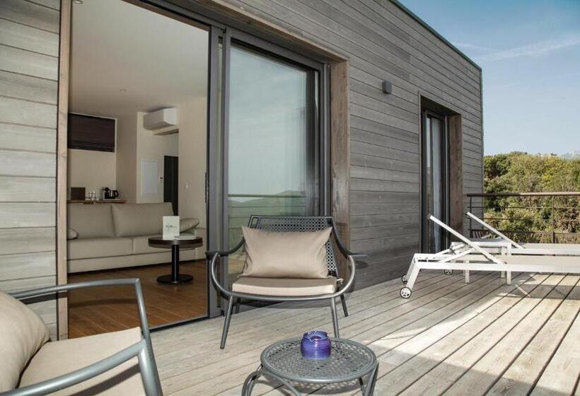 בית מלון כפרי Le Tomino