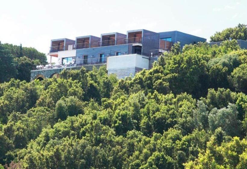 בית מלון כפרי Le Tomino