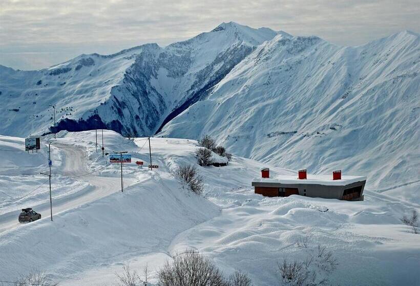 هتل Tsar Bani Spa Resort